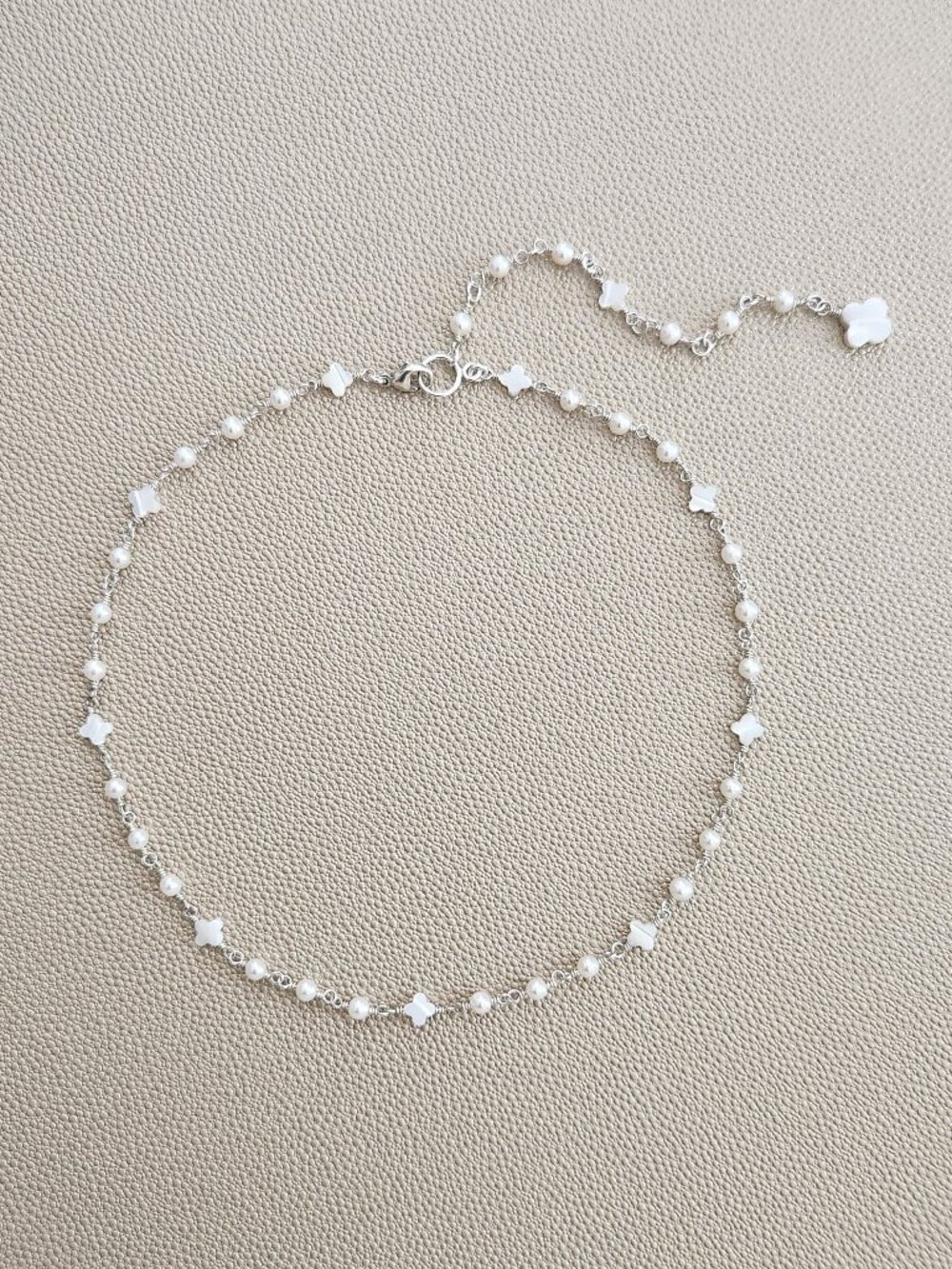 MINI MOTHER OF PEARL CLOVER NECKLACE